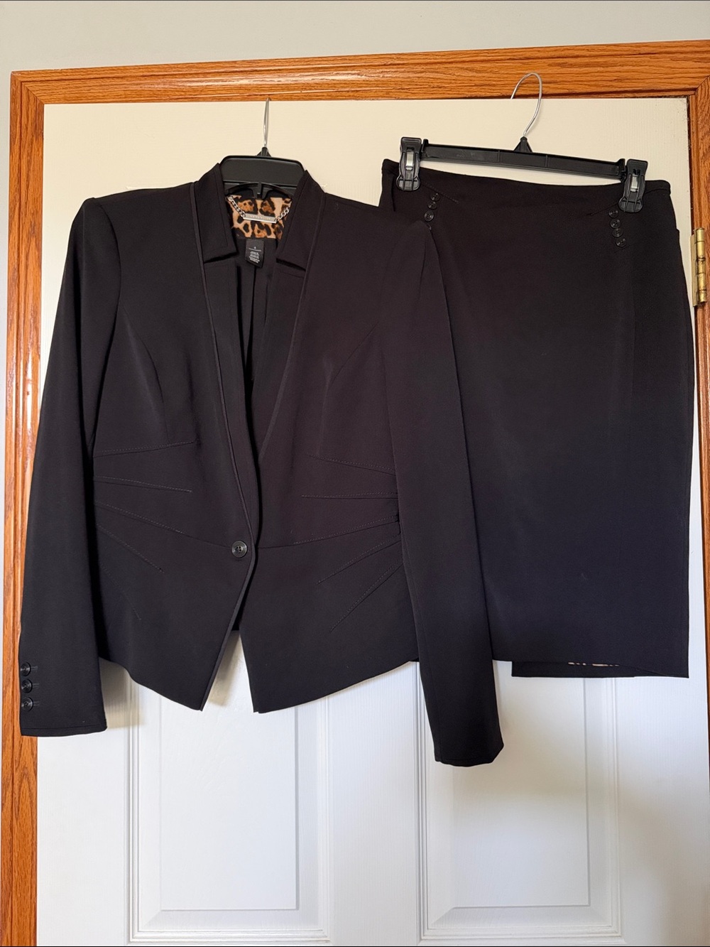 Women's Two-Piece Skirt Suit - Tailored Blazer & Pencil Skirt 4
